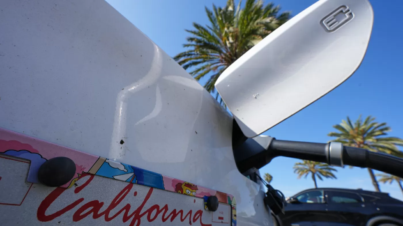 Funding bill claws back some EV charging cash, seeks to shield FEMA from Trump