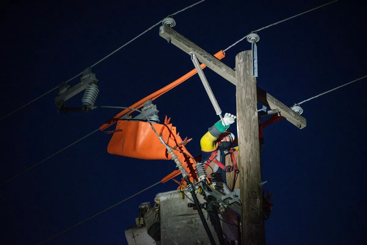 Why freezing rain has millions at risk of losing power — and heat