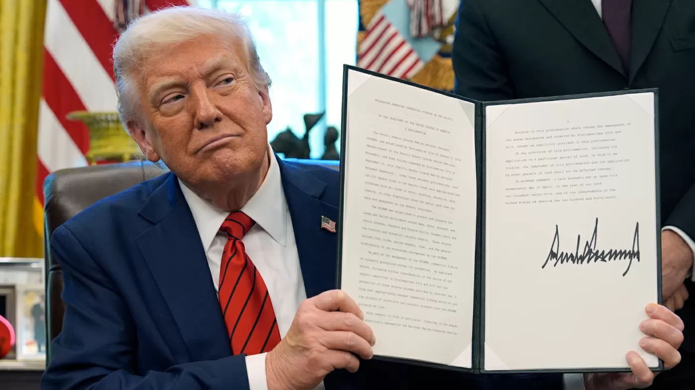 Trump opens up commercial fishing in Atlantic marine national monument