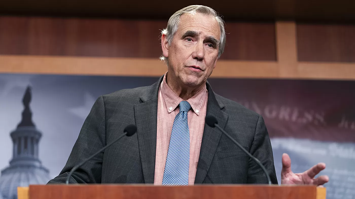 Reconciliation bill subsidizes fossil fuels by $3.5B each year, Democratic report finds